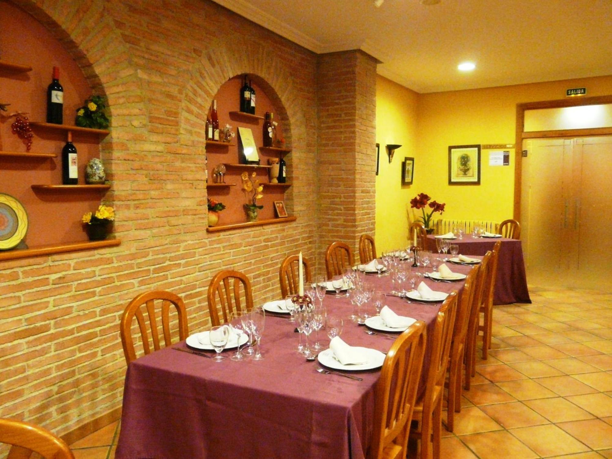 Hostal Rural Casa Castro Alberuela de la Liena 외부 사진