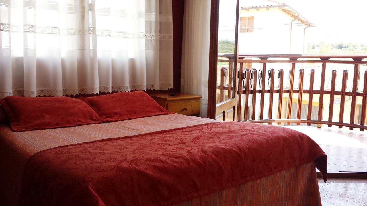 Hostal Rural Casa Castro Alberuela de la Liena 외부 사진